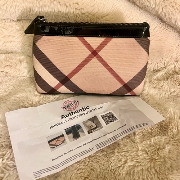Burberry Handbags - Burberry HP! Cosmetic Pouch